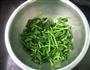 芝麻蛋皮拌菠菜的做法图解2