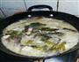 鲤鱼炖豆腐的做法图解8
