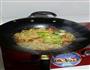 香肠炒面的做法图解5