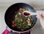 火腩炒蒜薹的做法图解13