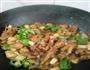 土豆焖鸡肉的做法图解4