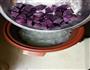 紫薯银耳莲子羹的做法图解2