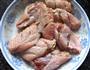 妈妈必备-皮焦肉嫩的煎中翅的做法图解3