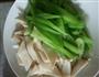 香芹杏鲍菇炒牛肉的做法图解1
