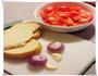 剩吐司的华丽变身-奶油番茄浓汤的做法图解1