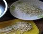 芹菜肉末的做法图解1