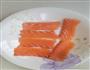 三文鱼沙拉 宝宝小辅食的做法图解1