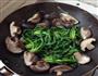 香菇菠菜的做法图解3