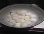 翡翠虾球的做法图解1