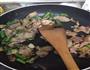 健康山药黄瓜木耳菌菇肉片的做法图解5
