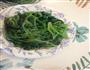 蒜片菠菜的做法图解1