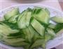 黄瓜炒木耳的做法图解1