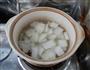 砂锅丸子粉丝汤的做法图解3