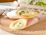 金枪鱼沙拉吐司手卷的做法图解1