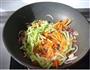 胡萝卜芹菜肉丝炒面的做法图解10