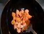 胡萝卜烧鸡翅的做法图解4