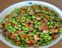 毛豆肉丁的做法图解1