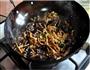 黑木耳炒黄花菜的做法图解6