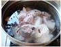 萝卜猪蹄汤的做法图解2