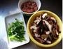 香菇炒瘦肉的做法图解1