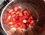 自制简易草莓酱的做法图解4