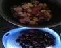 夹心肉炖黑枣的做法图解1