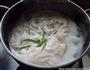 排骨瘦肉莲藕汤的做法图解3