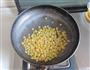 金沙玉米虾的做法图解2