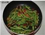 干煸四季豆的做法图解7