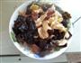 腊肠炒豆筋木耳的做法图解4