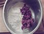 紫薯面条的做法图解2
