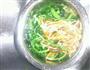 波菜调金针菇的做法图解1