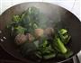 油豆腐包肉炒青菜的做法图解4
