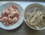 豆皮炒肉片的做法图解2