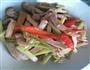 芹菜香干炒肉丝的做法图解1