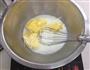 戚风蛋糕的做法图解2