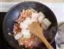 胡萝卜香菇炒鸡肉的做法图解9