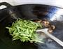 豆角炒肉的做法图解5