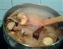 滋补鸭架汤的做法图解2