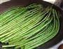 橄榄油黑胡椒芦笋的做法图解2