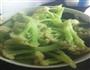 菜花紫菜汤的做法图解2