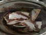 腊肉炒泥蒿的做法图解1