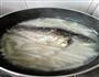 萝卜鲫鱼汤的做法步骤3