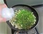 鸡肉豆米笋丁的做法图解3