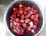 草莓果酱的做法图解1