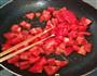 豌豆炒西红柿鸡蛋的做法图解4