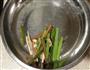 椰汁香茅鸡汤的做法图解6