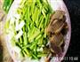 蒜薹炒粉条的做法图解1