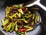 牛肉煸蒜苔的做法图解11