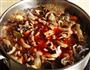 菜男百香肥肠煲的做法图解3